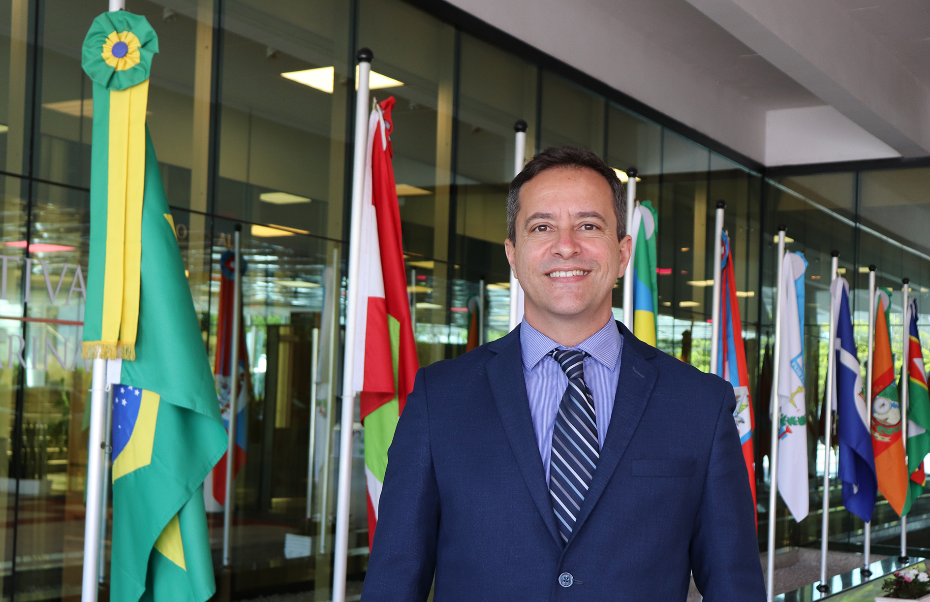 Eficiência, qualidade e transparência